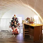 Casa Donnalby Apartment *